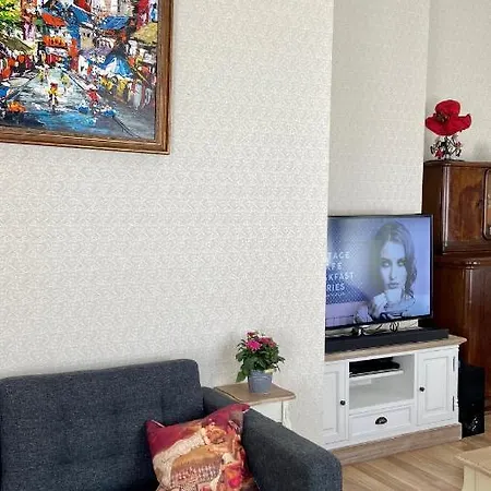 Elegant In Historical Centre & Free Locked Parking Appartement *