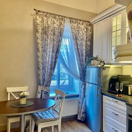 Elegant In Historical Centre & Free Locked Parking Riga