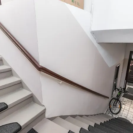 Appartement Elegant In Historical Centre & Free Locked Parking Riga